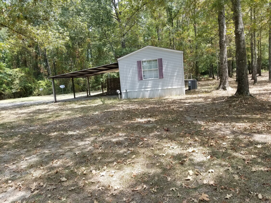 Foto principal - 10556 E St