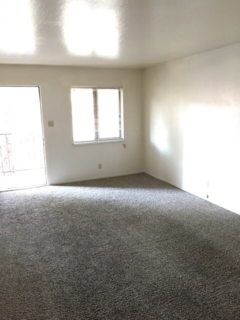 Foto del edificio - 1415 N Virginia St