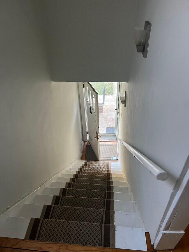 Foto del edificio - 1229 Claytonia Ter