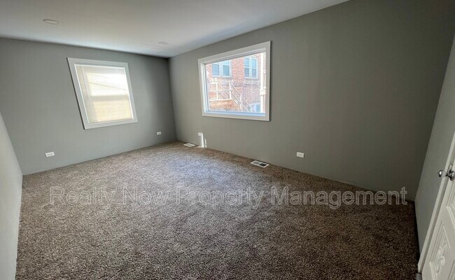 Building Photo - 12228 Fairview Ct