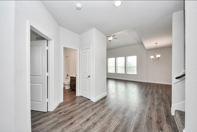 Building Photo - 7638 Nevaeh Crest Path