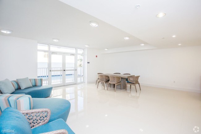 Foto del edificio - 2645 SW 27th Ave