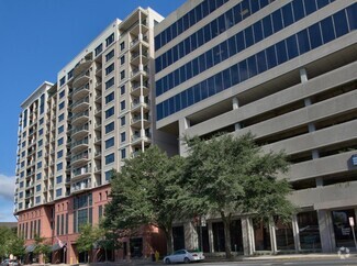 Building Photo - 121 N Monroe St