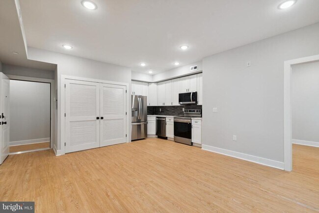 Building Photo - 2454 N 2nd St