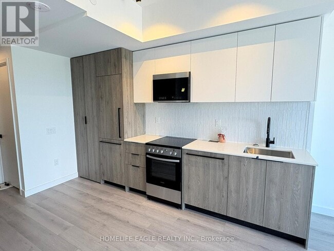 Building Photo - 1635 Military Trail