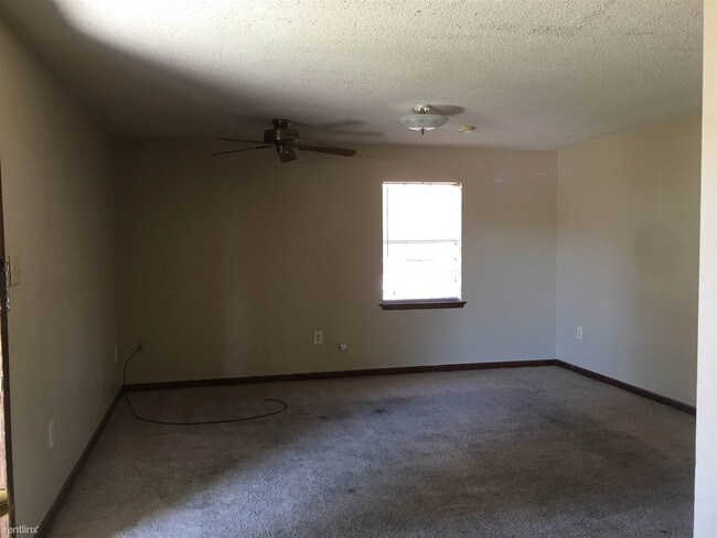 Foto del edificio - 202 Gloria St