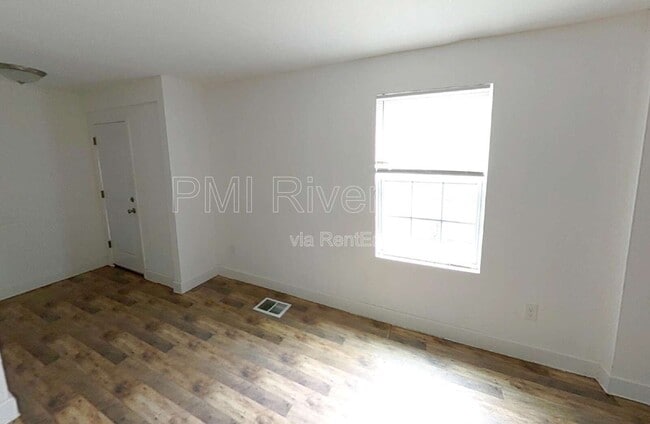 Photo - 1637 W 34th St House