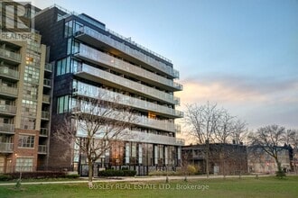 Building Photo - 25-T25 Stafford St