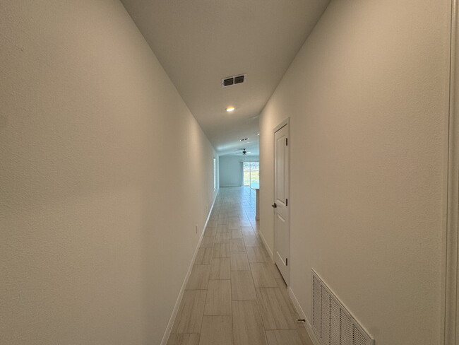 Foto del edificio - 11629 Radiant Shr Lp