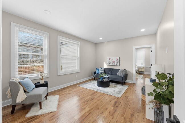 Foto del edificio - 94-96-96 Montrose St