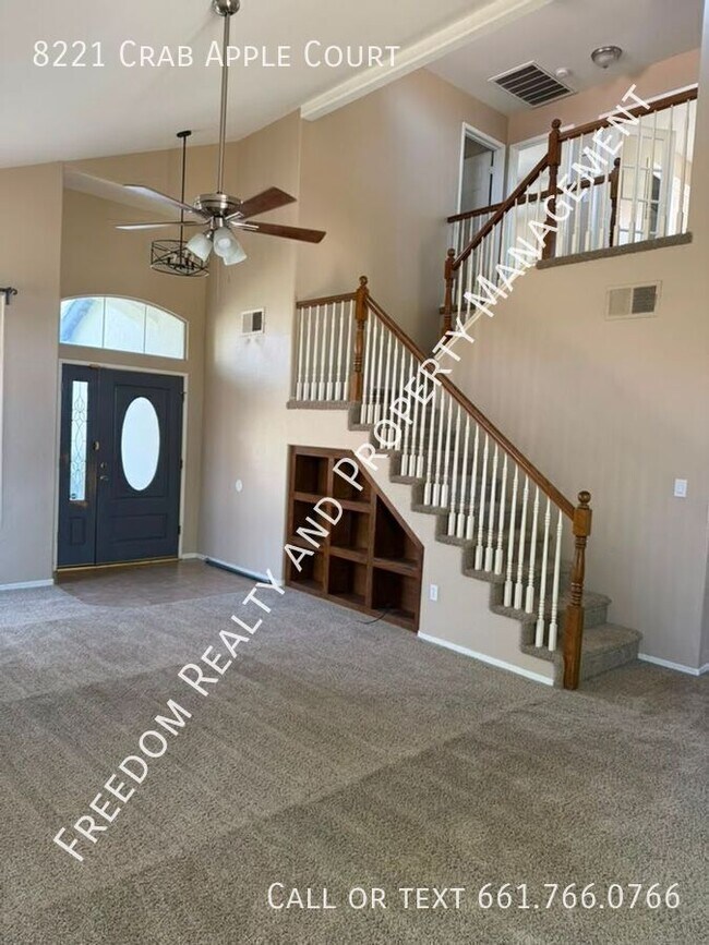 Foto del edificio - 8221 Crab Apple Ct