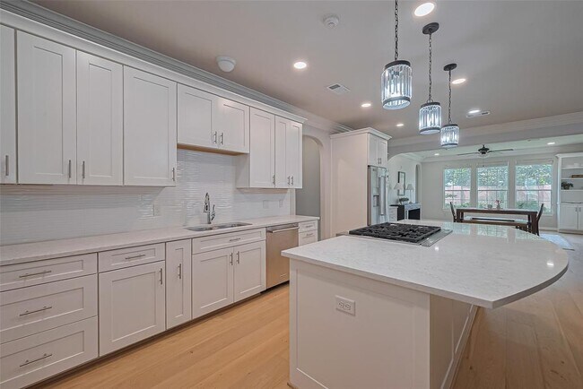 Foto del edificio - 14238 Flower Creek Ln