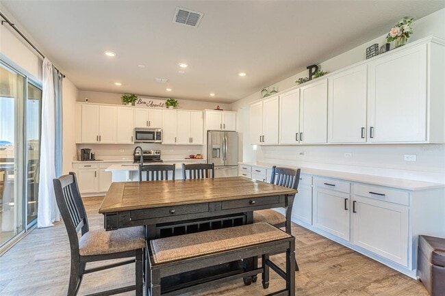 Foto del edificio - 1123 Sugarwood St