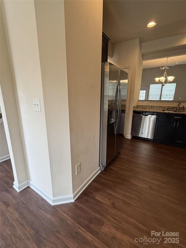 Foto del edificio - 9516 Birkwood Ct