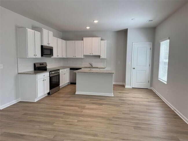 Foto del edificio - 111 Woodside Ct