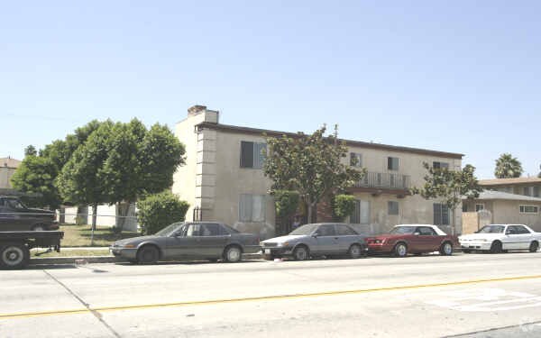 Primary Photo - 9501 State St