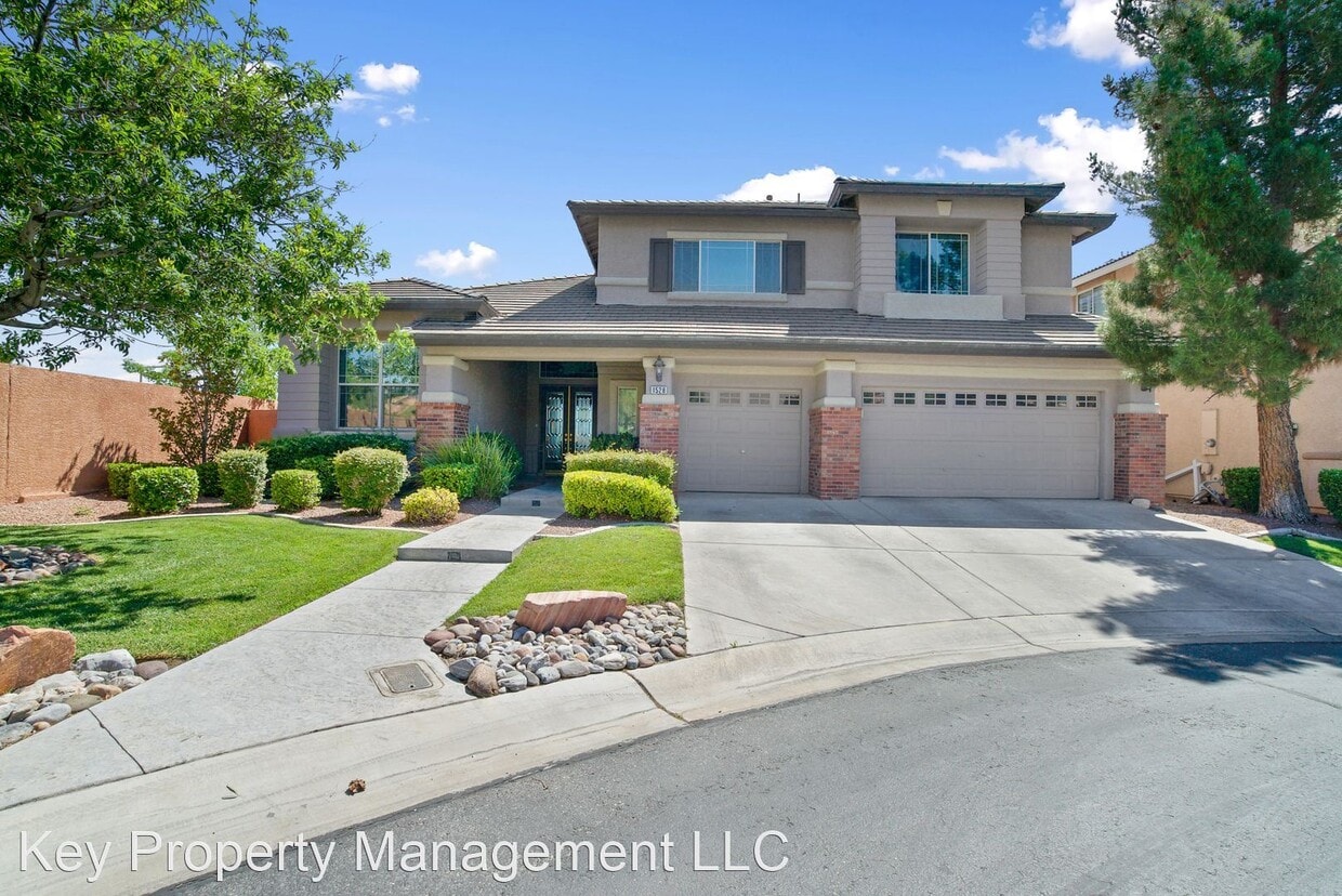 Primary Photo - 5 br, 3 bath House - 1528 Pine Leaf Dr