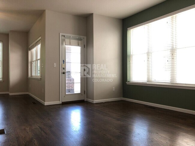 Foto del edificio - 404 S Reed St