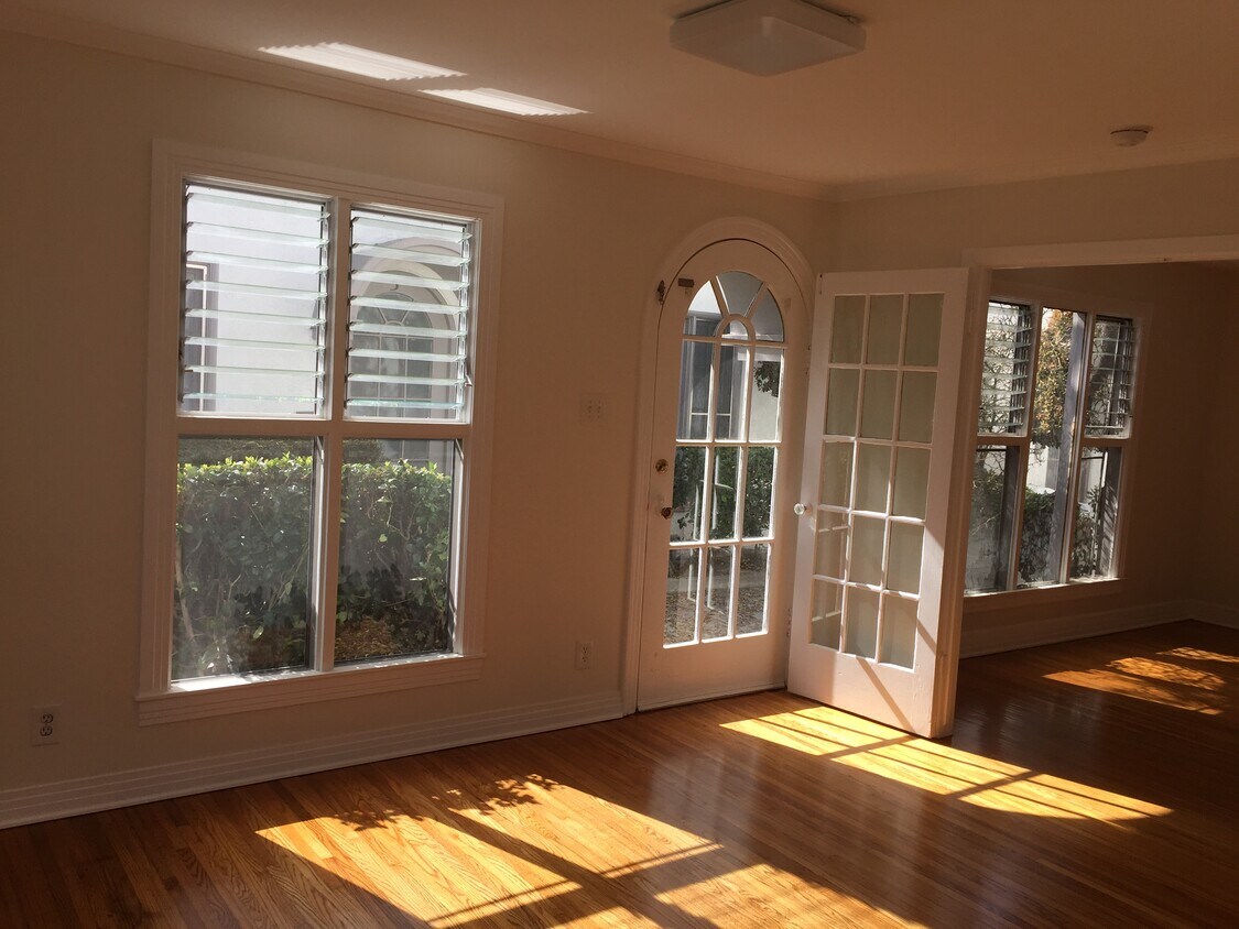 Foto principal - 704 Victoria Ave