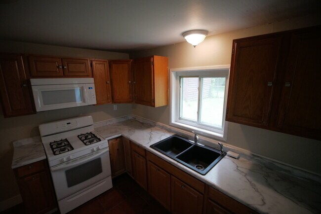 Foto del edificio - 2709 Midwood St