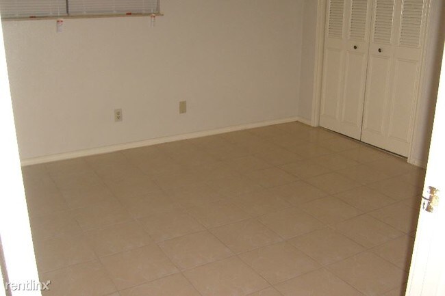 Foto del edificio - 2 br, 2 bath Condo - 421  Jose Marti Blvd.