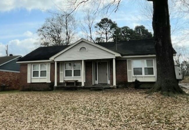 Colonial Hills' adorable home! - Colonial Hills' adorable home!