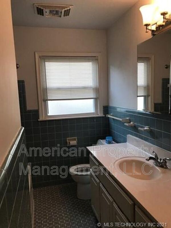 Foto del edificio - 2126 S Sandusky Ave