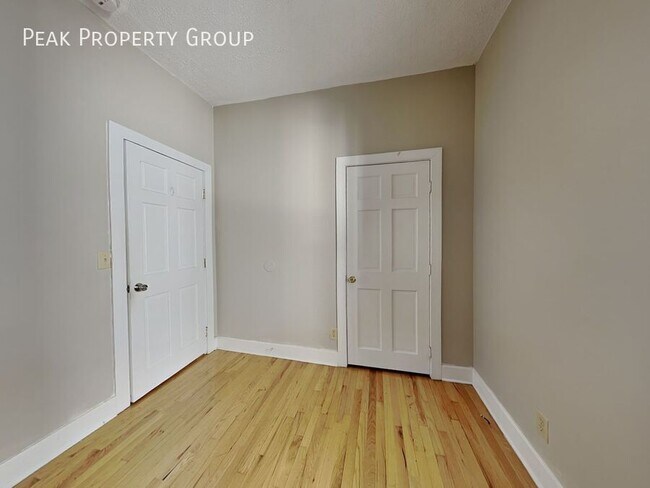 Foto del edificio - 1394 Indianola Ave