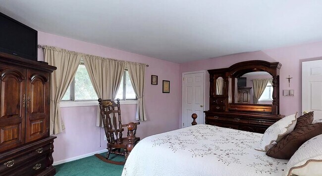 Foto del edificio - 24 Langley Rd