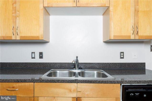 Building Photo - 1400 Granby St