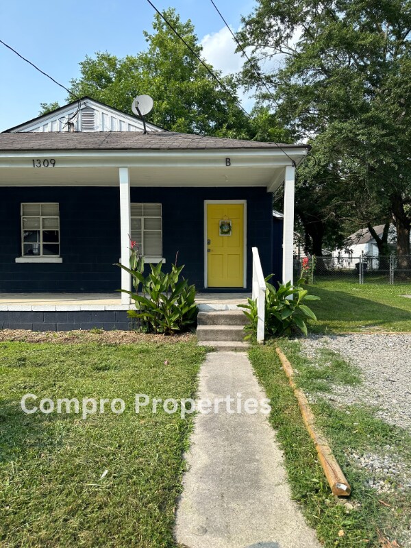 Building Photo - 1309 Washington St E