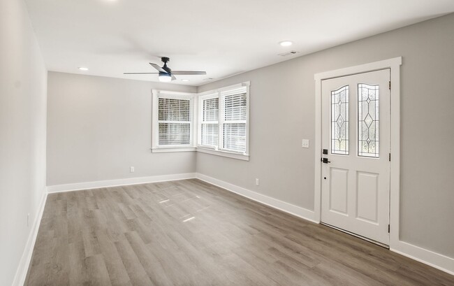Foto del edificio - Mossy Oaks Renovated Home
