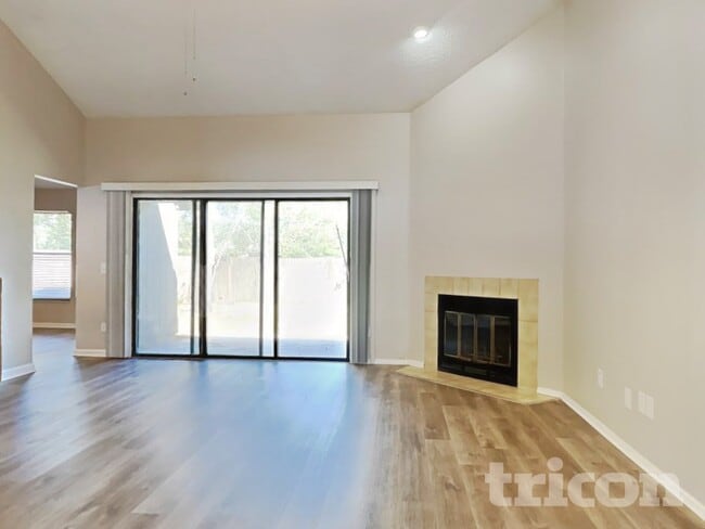 Foto del edificio - 7887 Moss Pointe Trail E