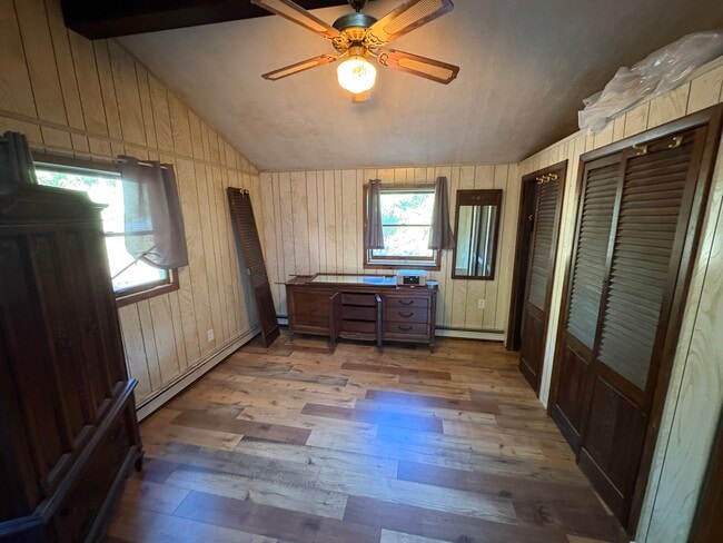 Building Photo - 192 Woodland Dr