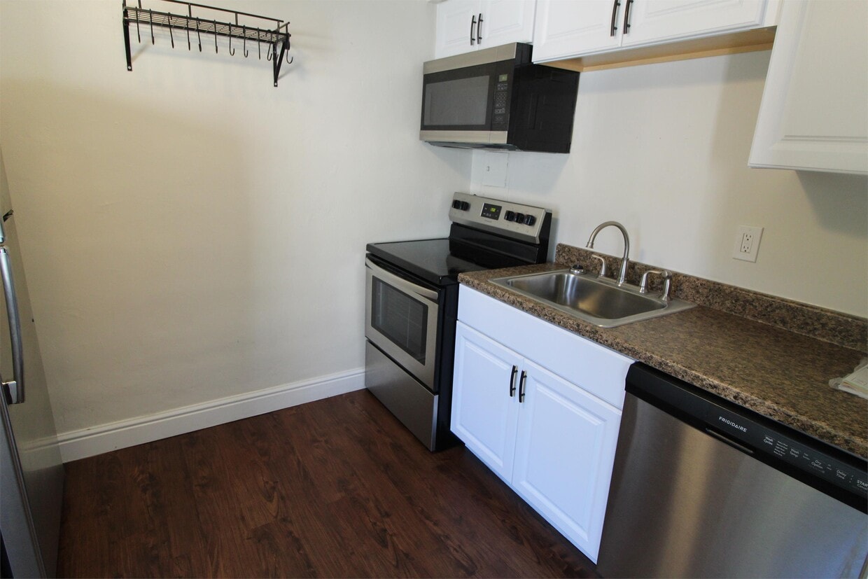 52 Hawley Ave Unit HW11, Pittsburgh, PA 15202 Apartment for Rent in