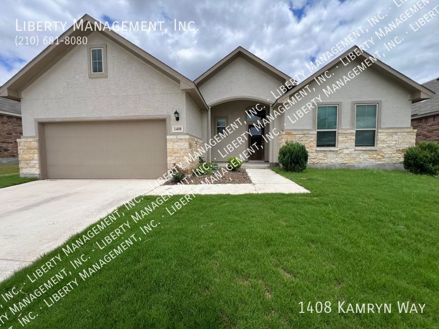 Foto principal - Spacious 4 Bed 3 Bath Single Story Home wi...