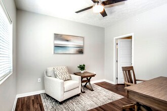 Building Photo - The Reserve on 77