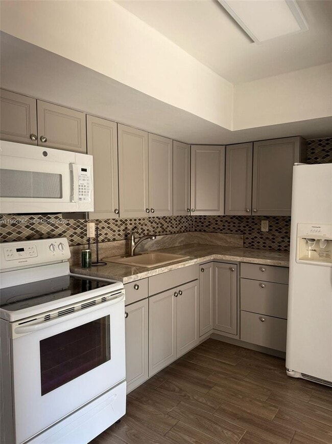 Foto del edificio - 5460 SW 38th Ct