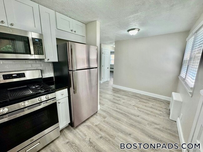 Foto del edificio - 109 Shawomet Ave
