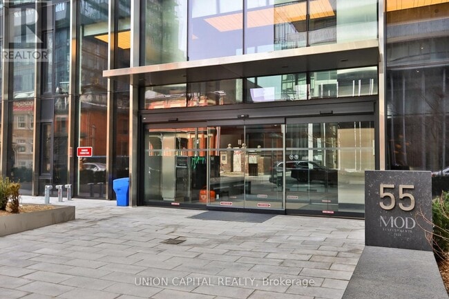 Building Photo - 55 Charles St E