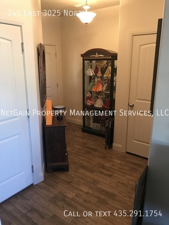 Foto del edificio - 245 E 3025 N