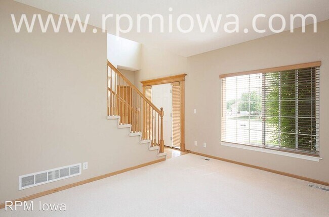 Building Photo - 4 br, 2.5 bath House - 6400 Stanmore Court