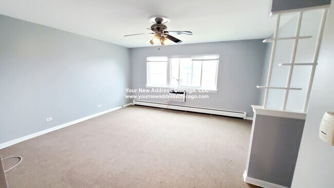Foto del edificio - 9220 Seymour Ave