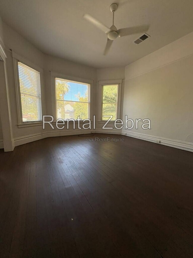 Photo - 362 West 22nd Street Townhome