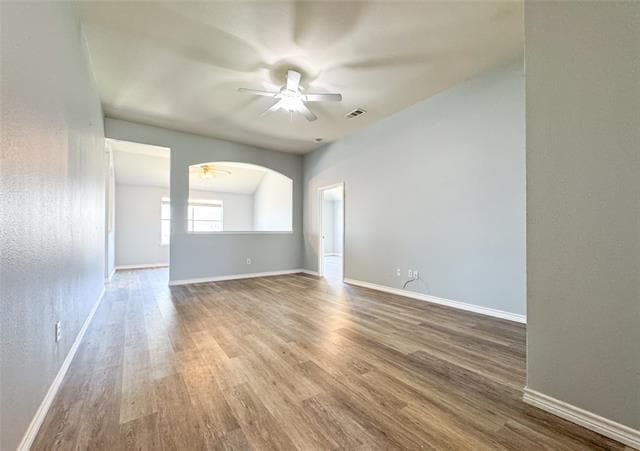 Building Photo - 2024 Sunny Side Dr