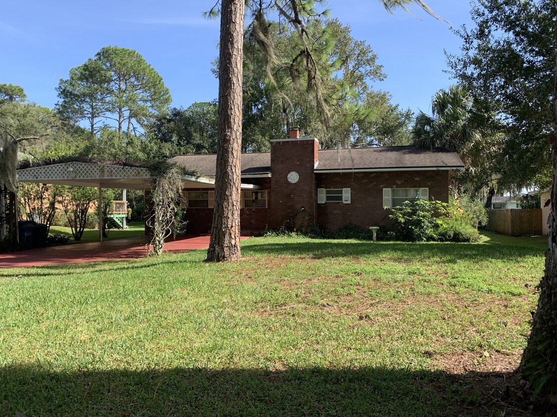Primary Photo - 2251 Hontoon Rd