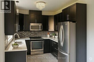 Building Photo - 212 Greenwater Pl