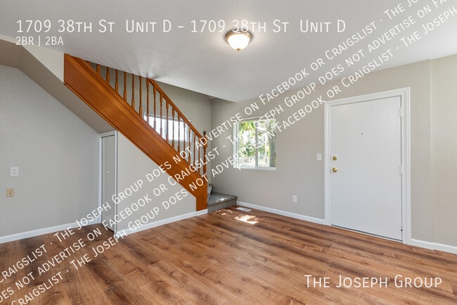 Building Photo - 1709 38th St