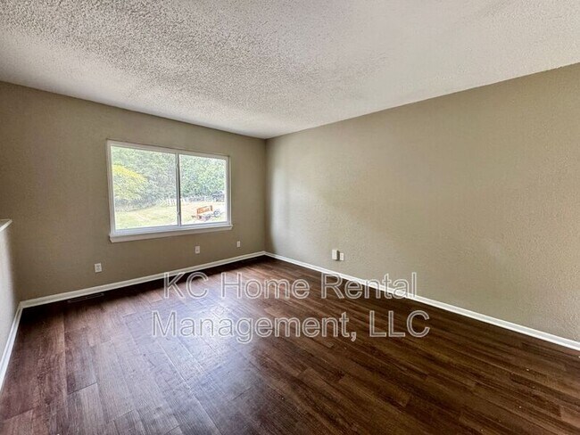 Foto del edificio - 3723 Webster Ave