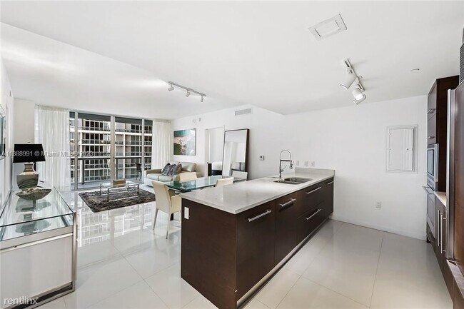 Foto del edificio - 2 br, 2 bath Condo - 475 Brickell Ave Apt ...